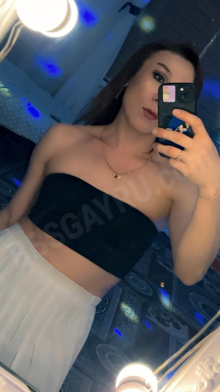 Simona4428767